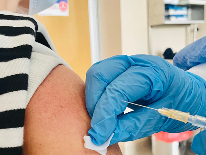 Szczepimy najnowszą generacją szczepionki przeciw COVID-19